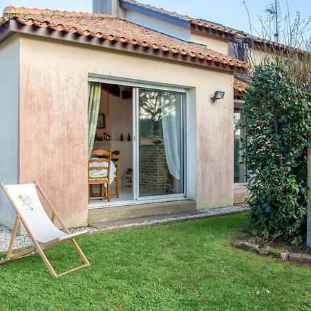 L'oiseau Bleu By Interhome * La Plaine-sur-Mer