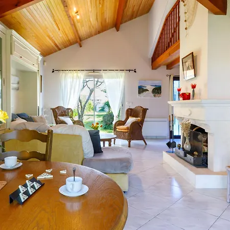 Holiday home L'oiseau Bleu By Interhome La Plaine-sur-Mer
